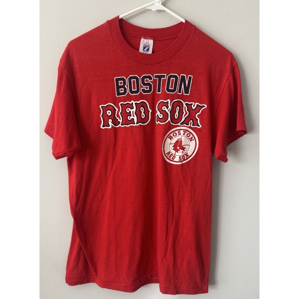 Vintage 80s Boston Red Sox T Shirt Fits Size Large Single Stitch USA Made 50/50